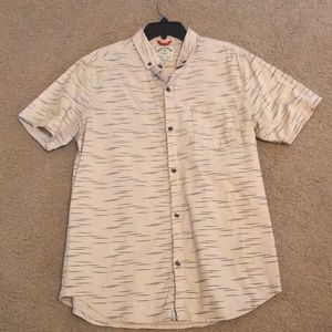 Men’s Iron and Resin short sleeve button up